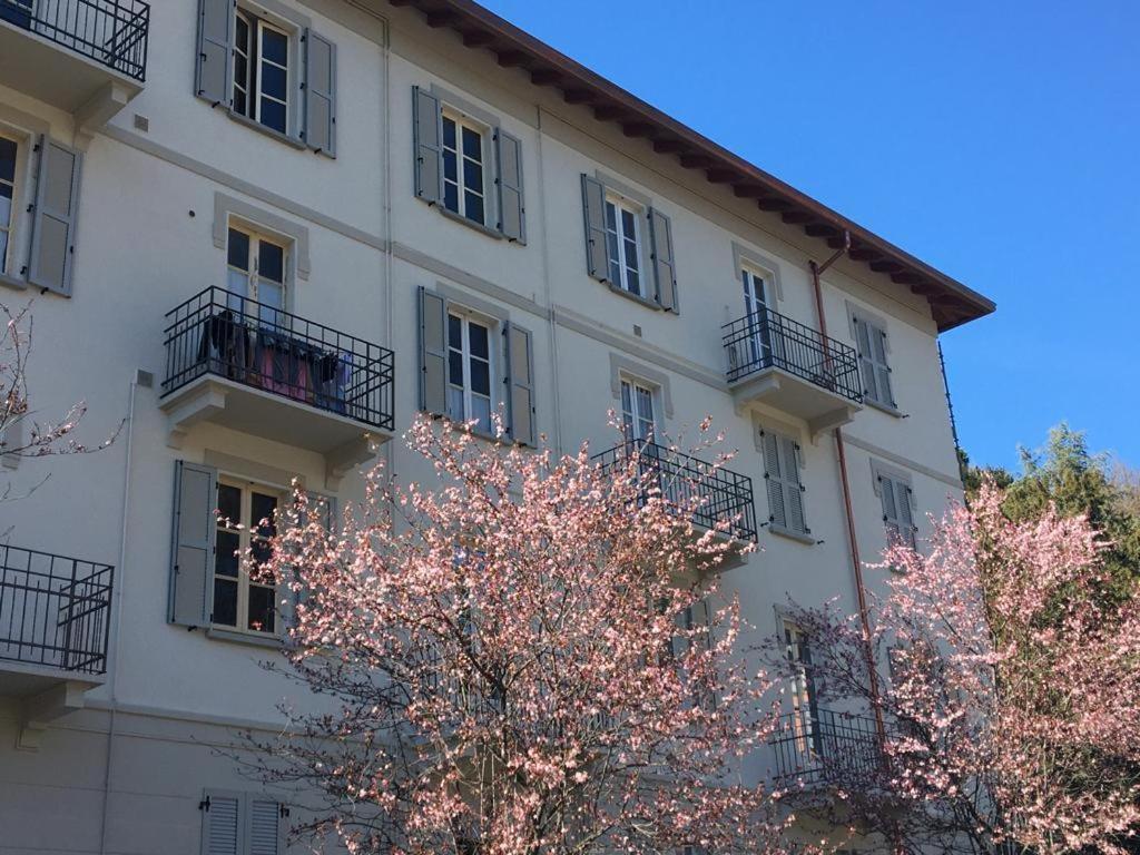 Sweet Apt Cernobbio Centro Buitenkant foto
