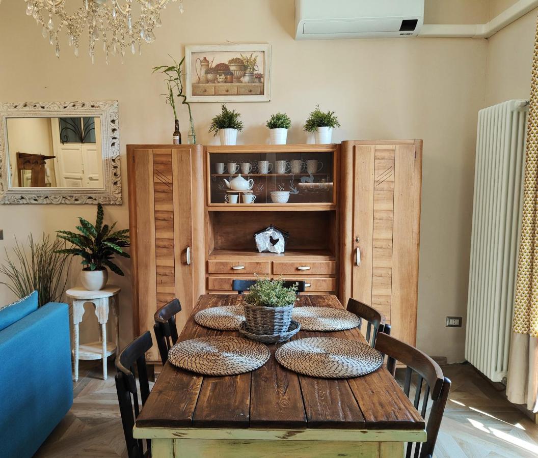 Sweet Apt Cernobbio Centro Buitenkant foto